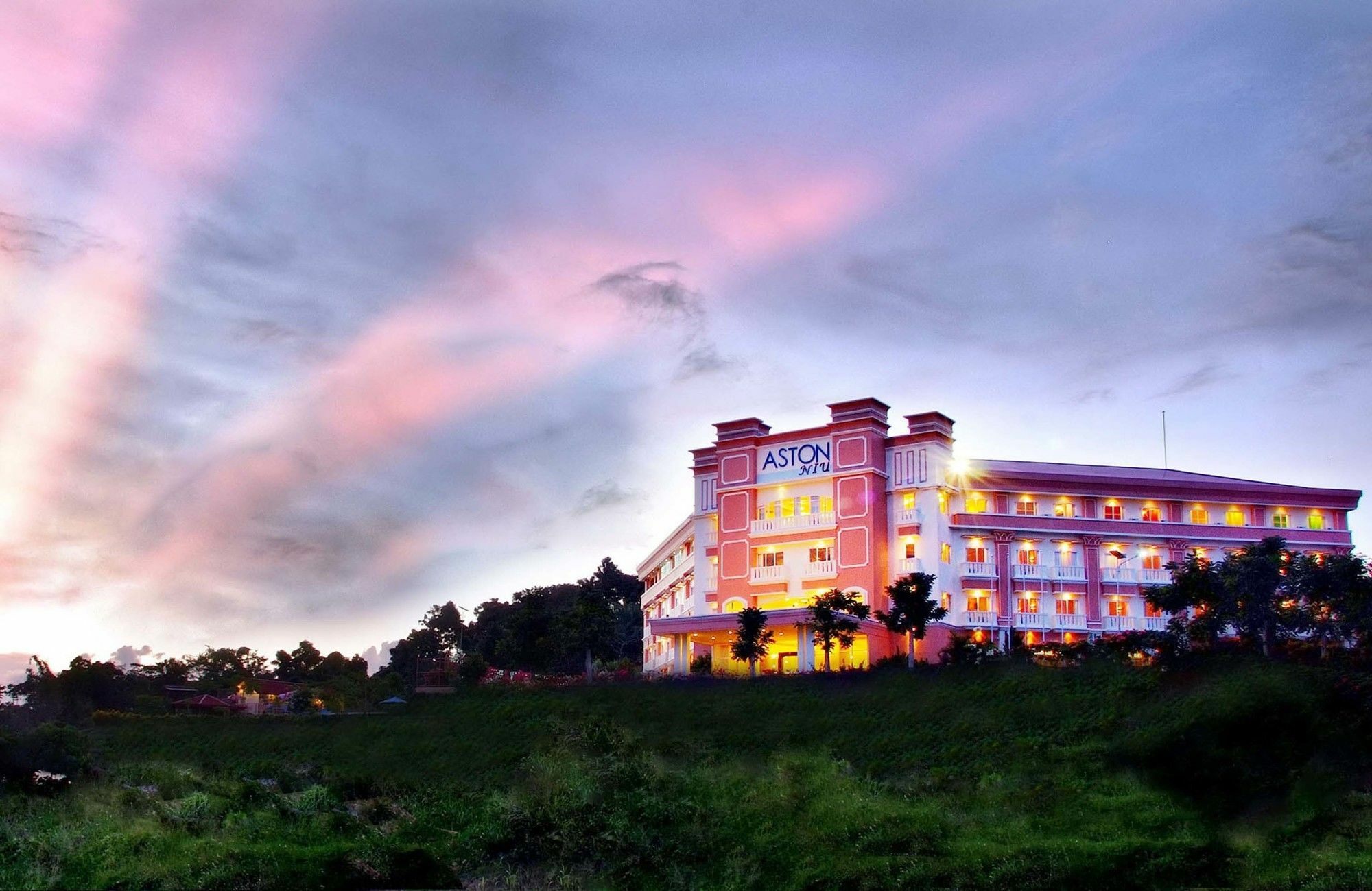Aston Niu Manokwari Hotel & Conference Center Exterior photo